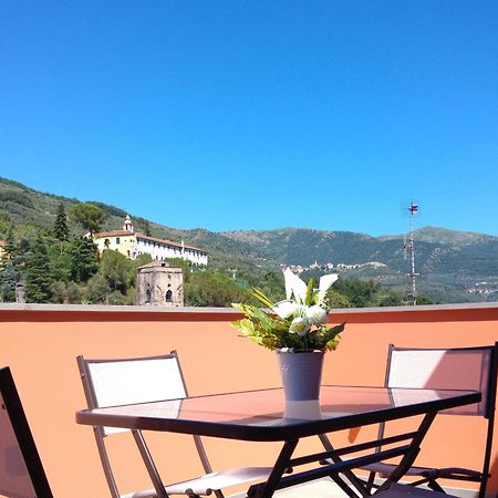 Il Cuore Del Borgo - Holiday Home Borgomaro エクステリア 写真