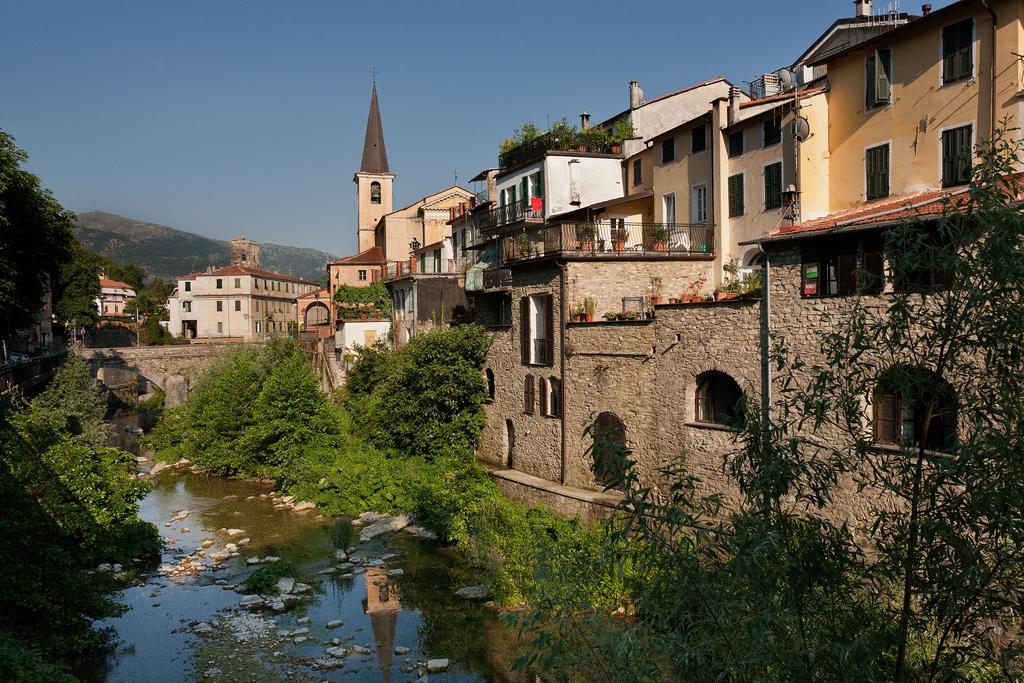 Il Cuore Del Borgo - Holiday Home Borgomaro エクステリア 写真