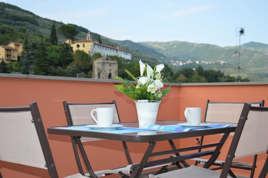 Il Cuore Del Borgo - Holiday Home Borgomaro エクステリア 写真